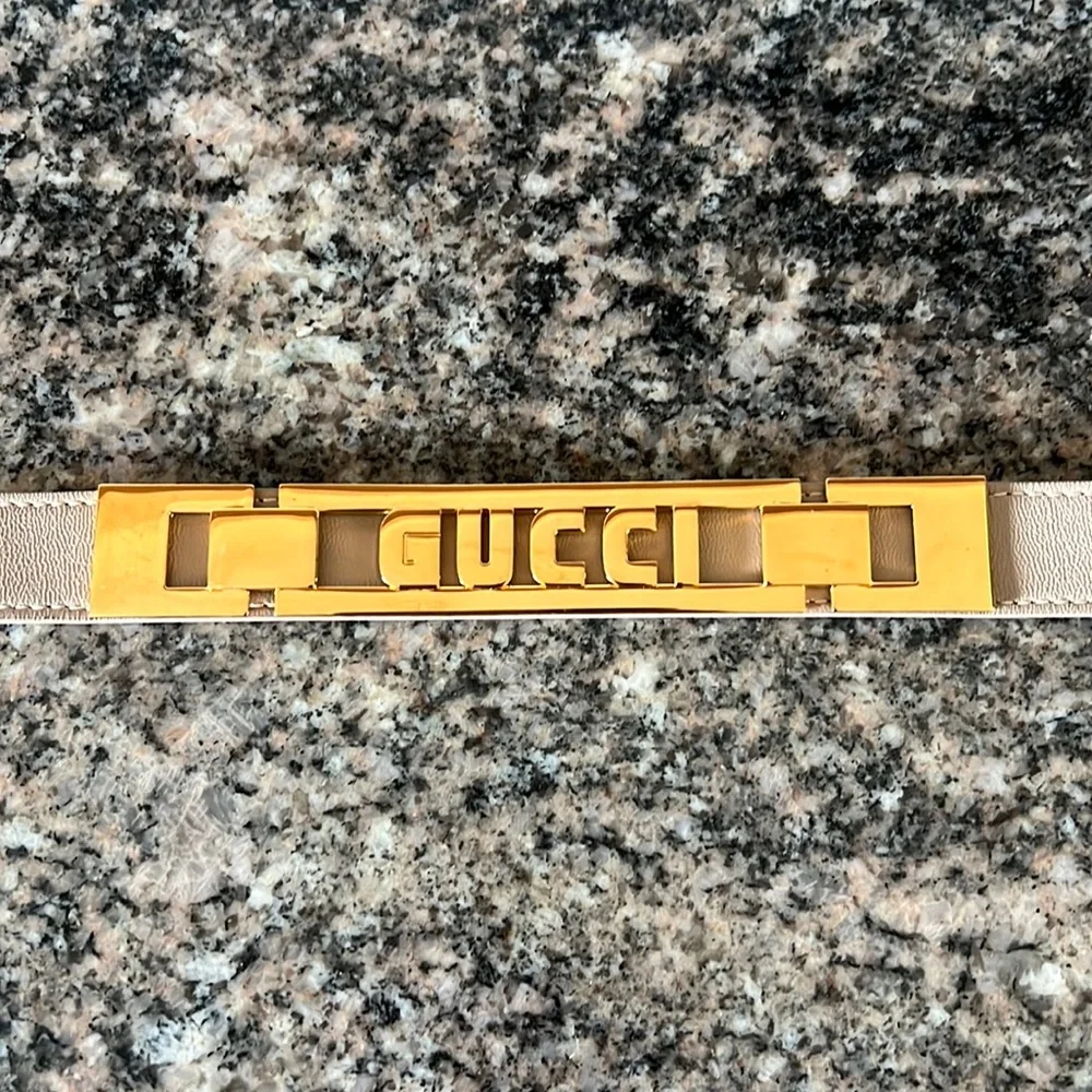 Gucci Bold Letter Leather Belt